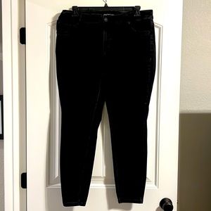 Maurice’s Women’s sz 20W Reg Black Skinny Jeans